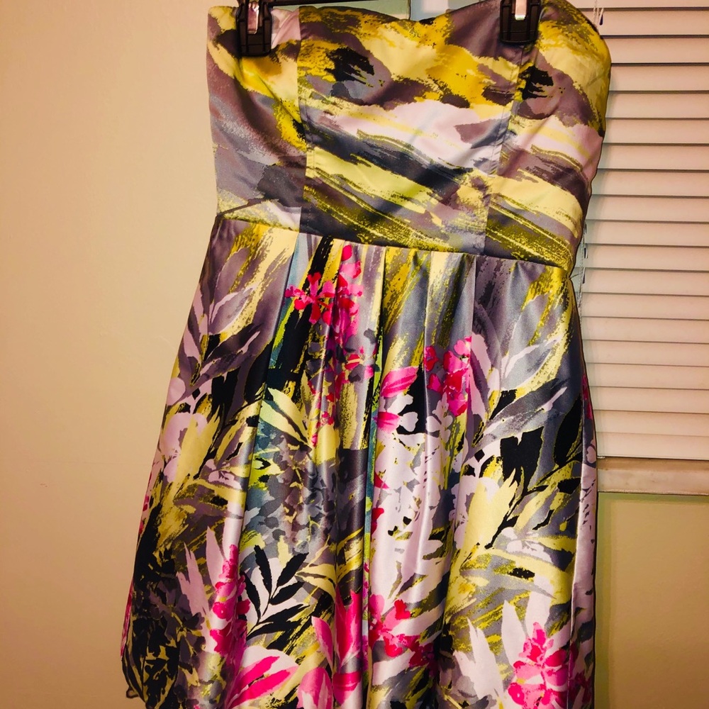 Patterned dress - Picture 2 of 2